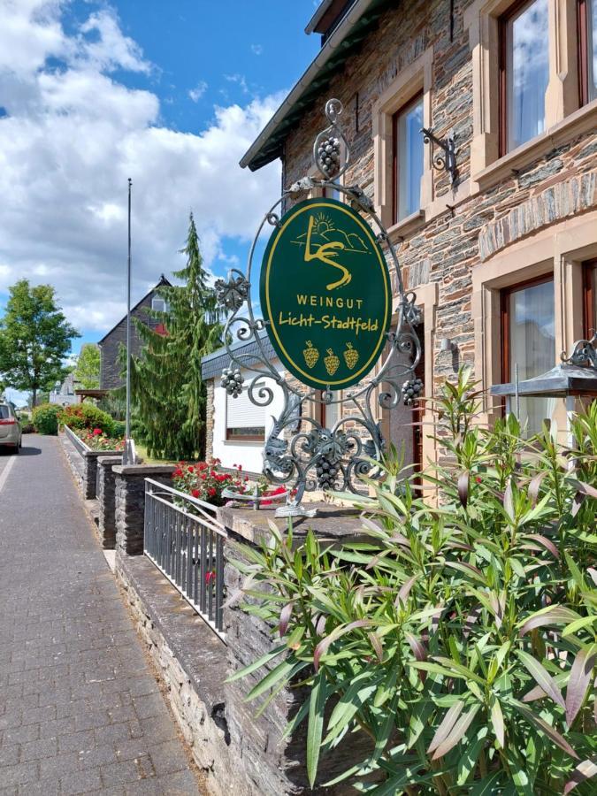 Weingut Licht-Stadtfeld Brauneberg Extérieur photo