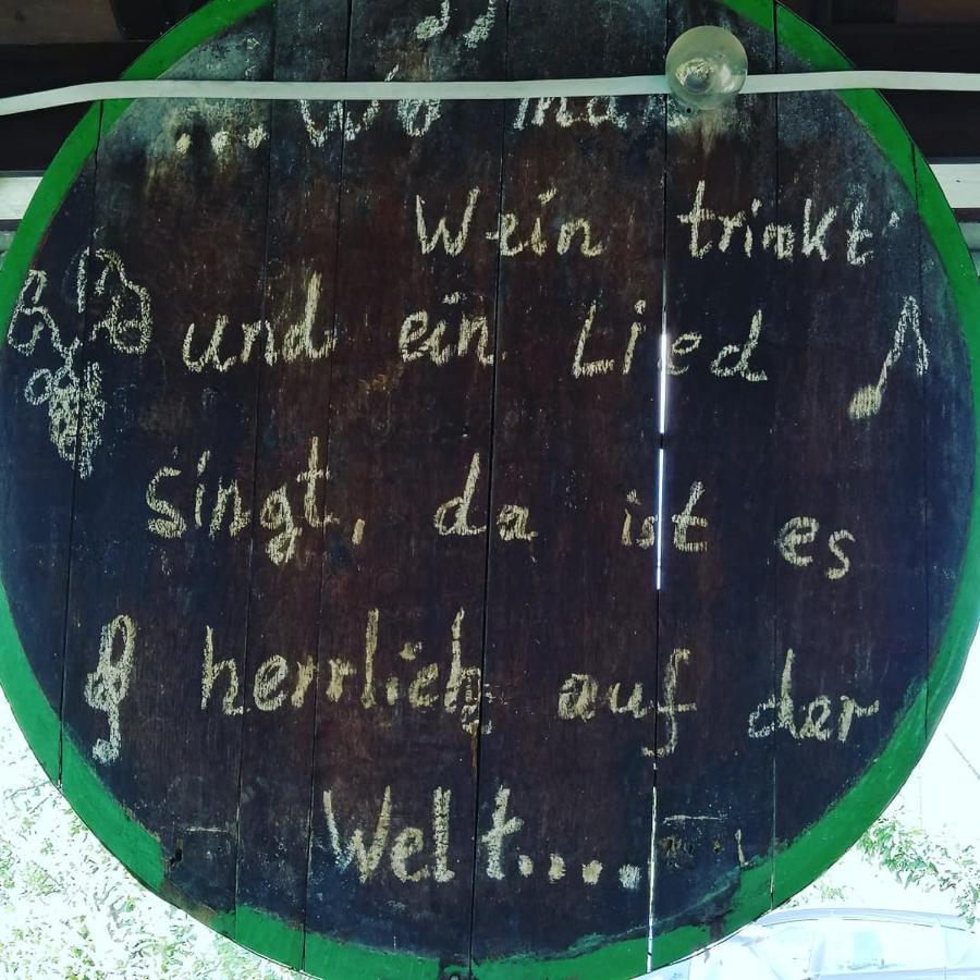 Weingut Licht-Stadtfeld Brauneberg Extérieur photo